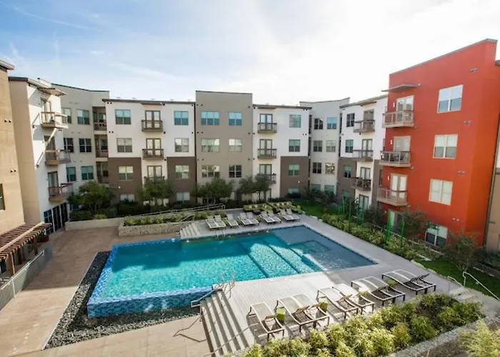 Apartment Luxurious, 1 Bedroom Near Downtown & Dickies Arena
